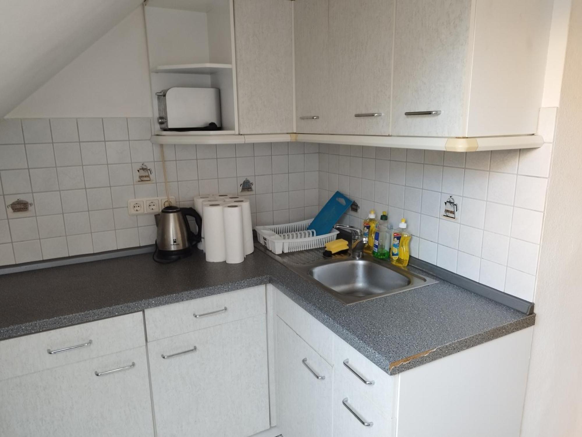 Flex Aparts - Grosse, Moeblierte Wohnung In Zwickau Mit 2 Zimmern Exterior photo